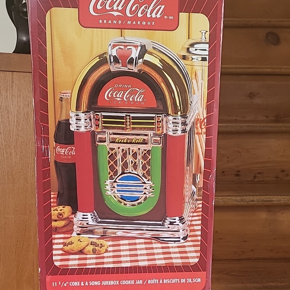 Coca-Cola Retro Jukebox Cookie Jar in Red and Green